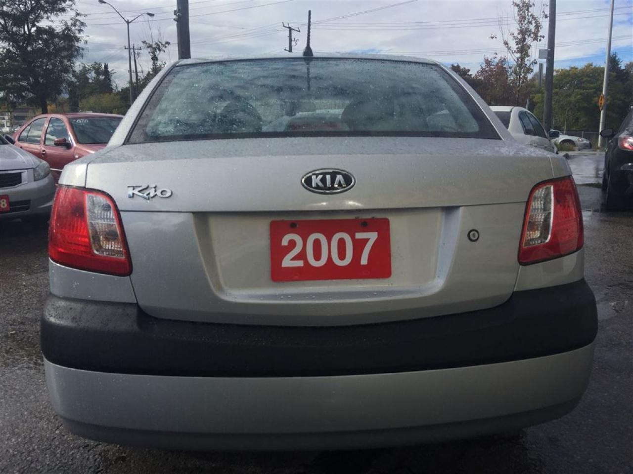 637070