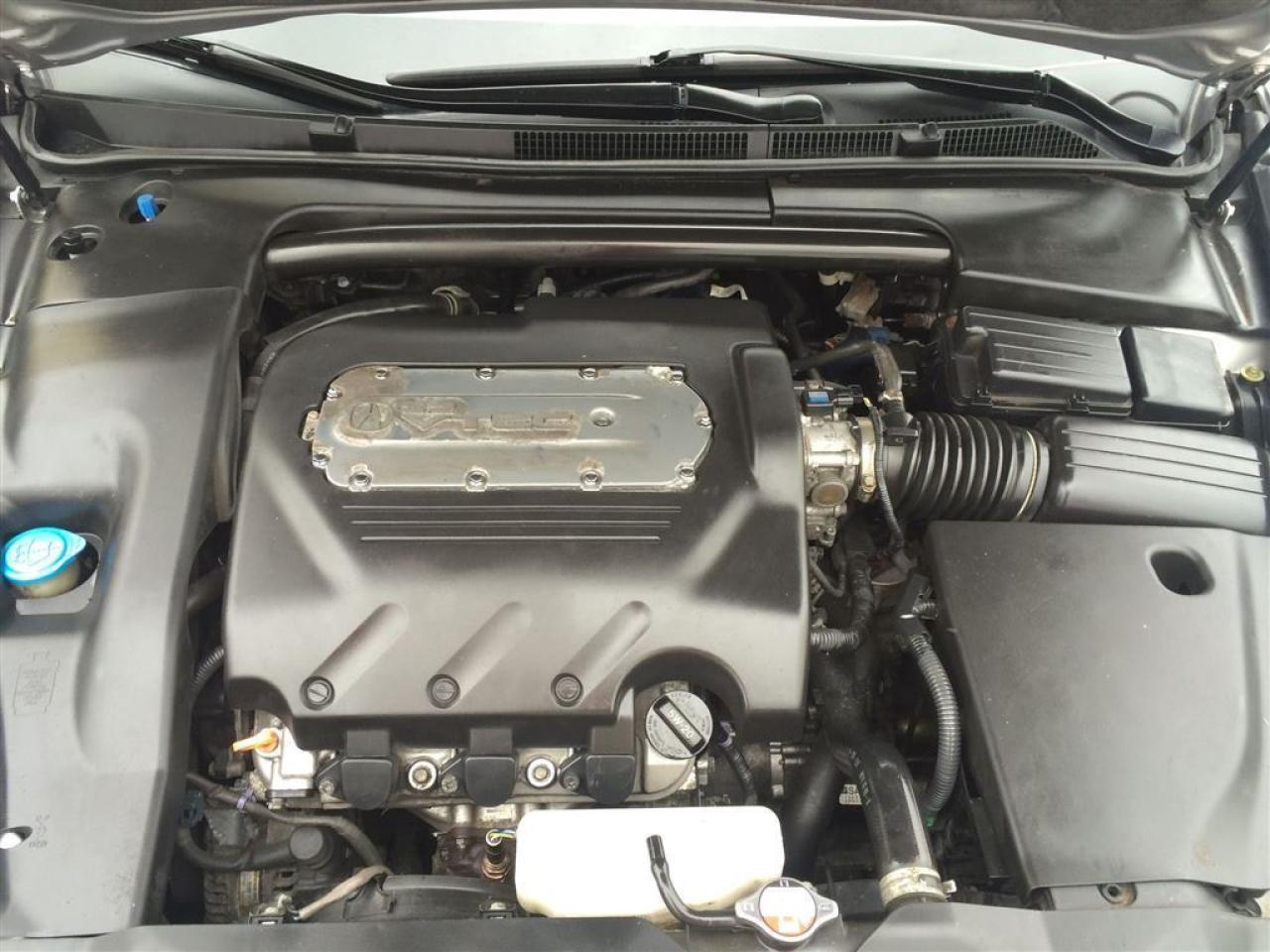 637084