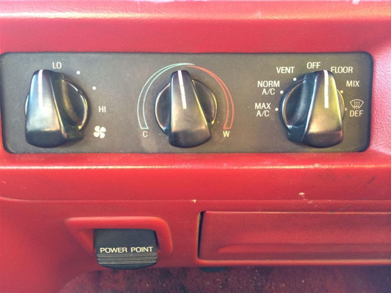 637102