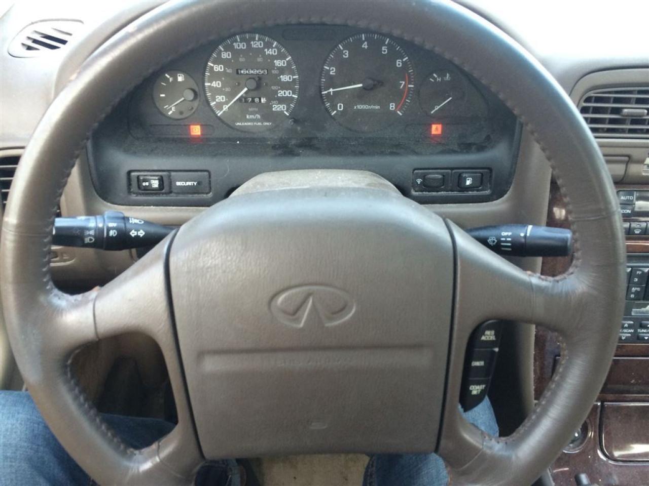 637103