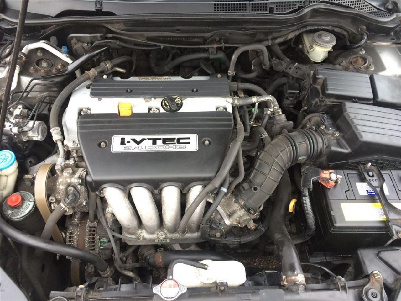 637112