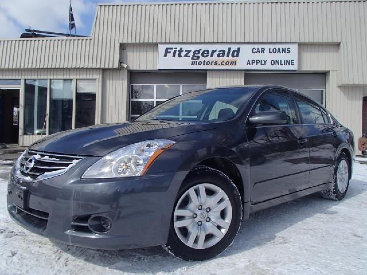 Used 2012 Nissan Altima 2.5 S for sale in Halton Hills, ON