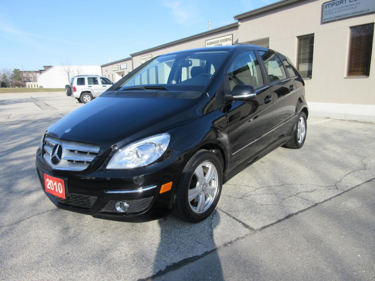Used 2010 Mercedes-Benz B-Class PANORAMIC SUNROOF/HEATED SEATS for sale in Burlington, ON