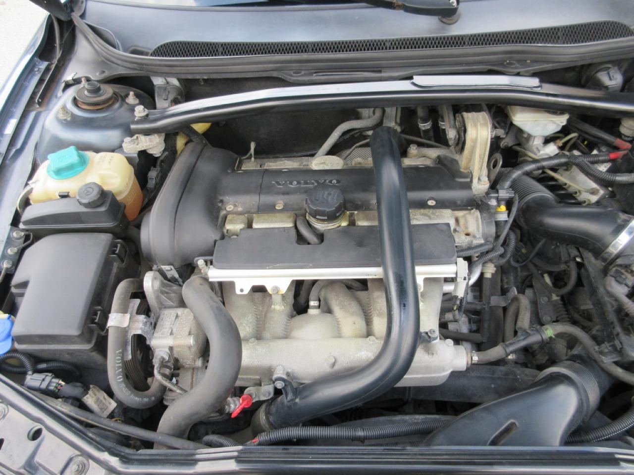 637252