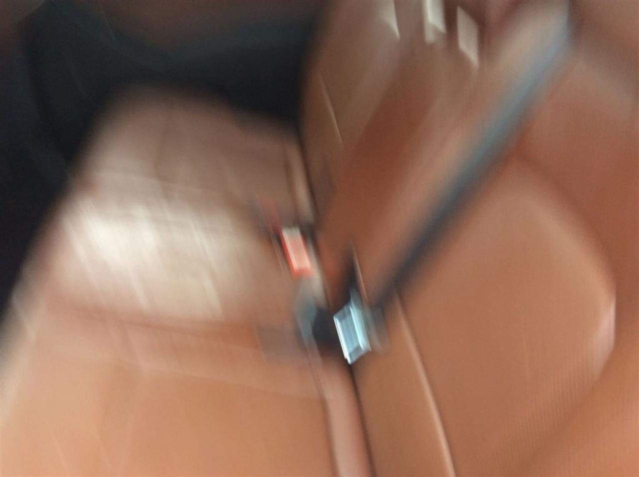 637257