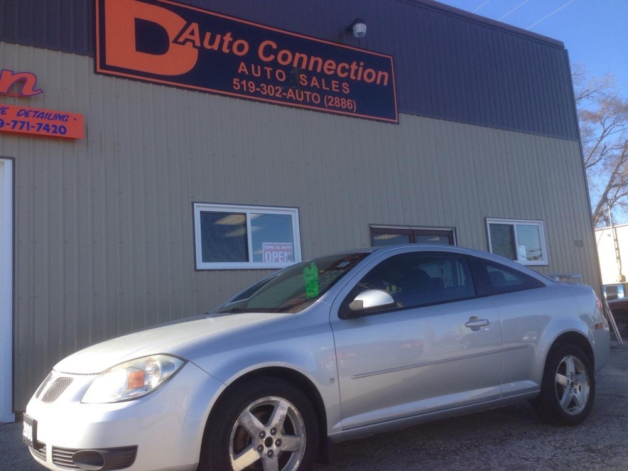 Used 2008 Pontiac G5 SE w/1SA for sale in Paris, ON