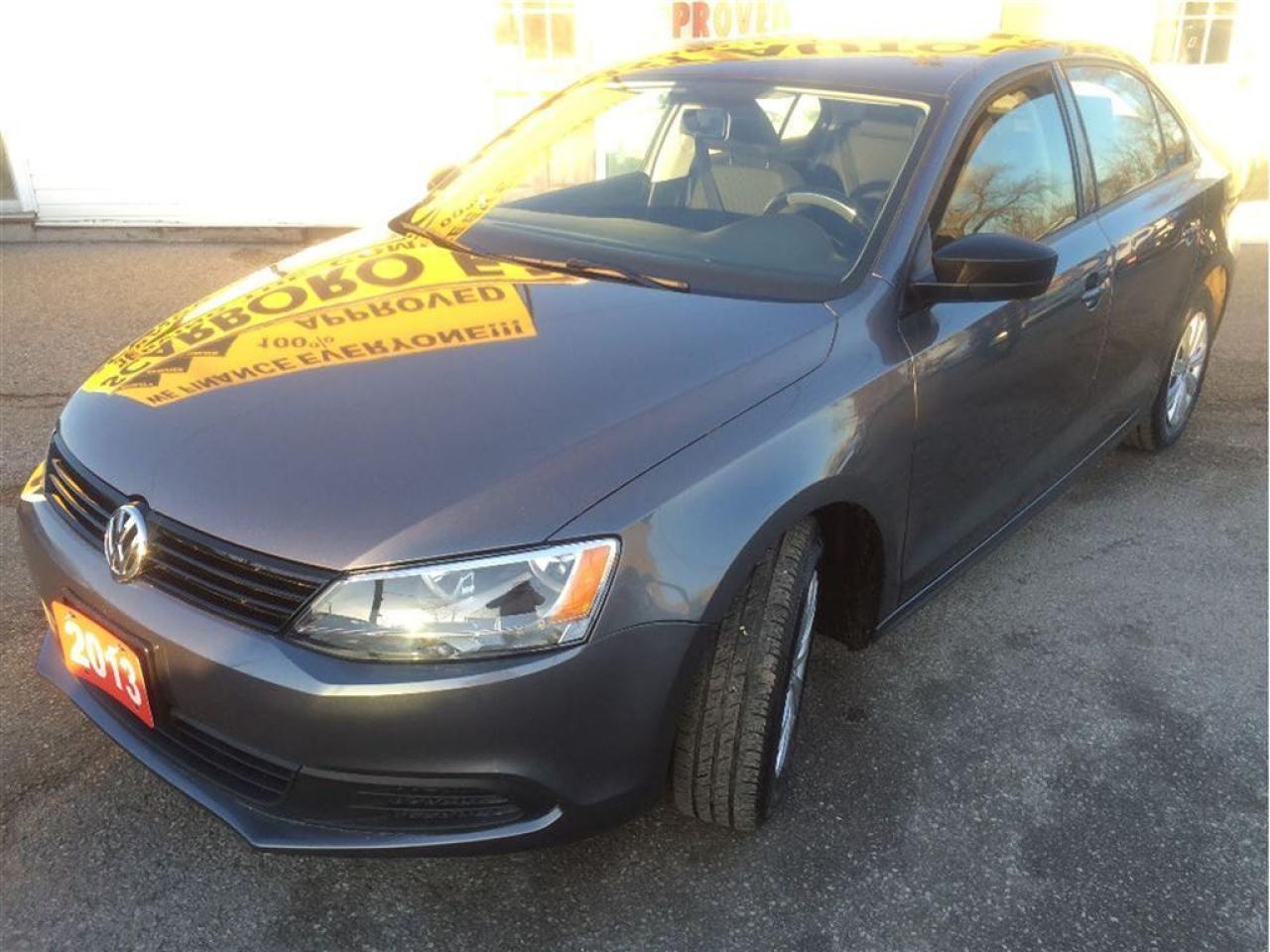 Used 2013 Volkswagen Jetta 2.0L Trendline / AUTOAIR / LOADED / VERY CLEAN for sale in North York, ON