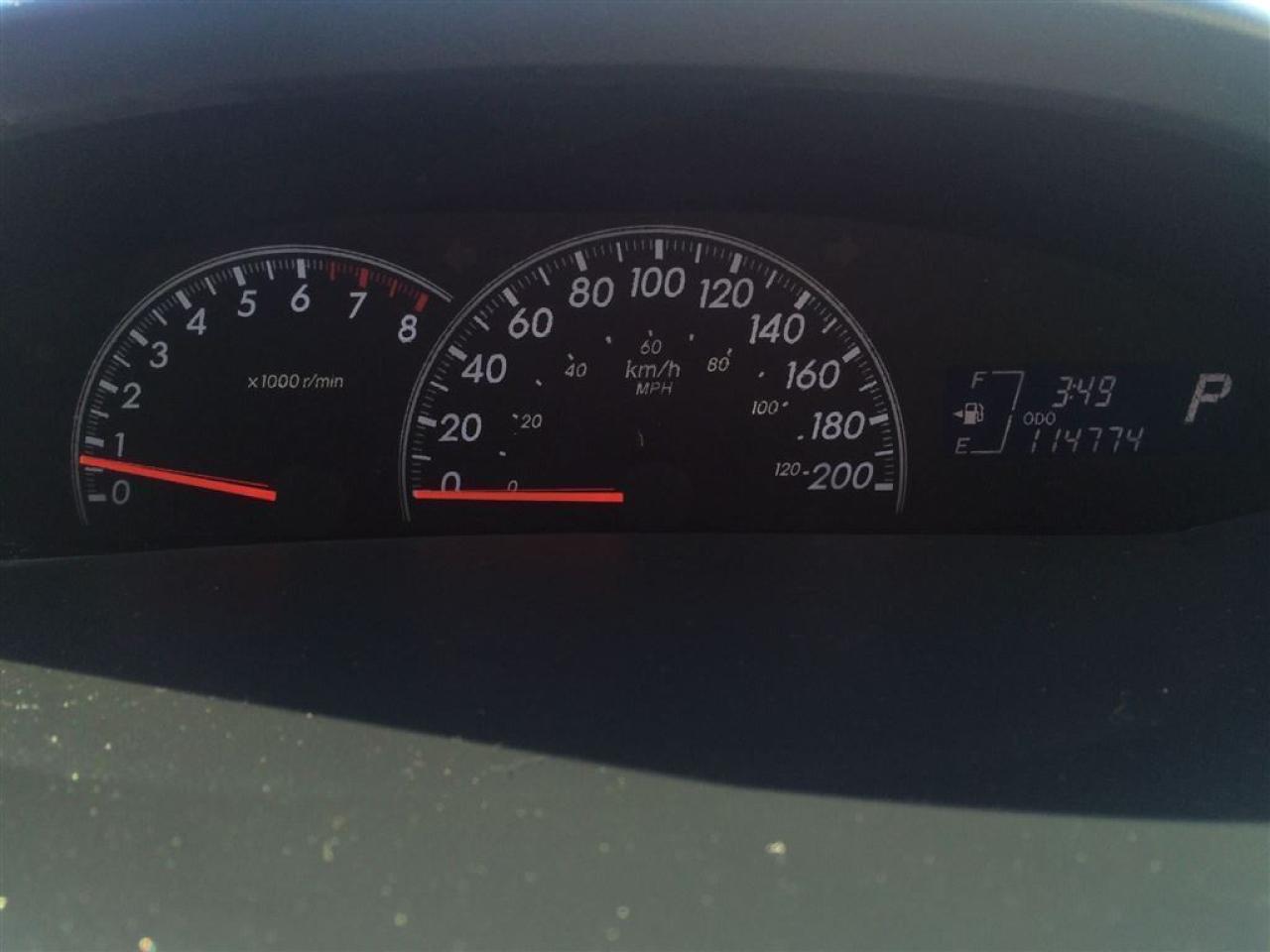 637333