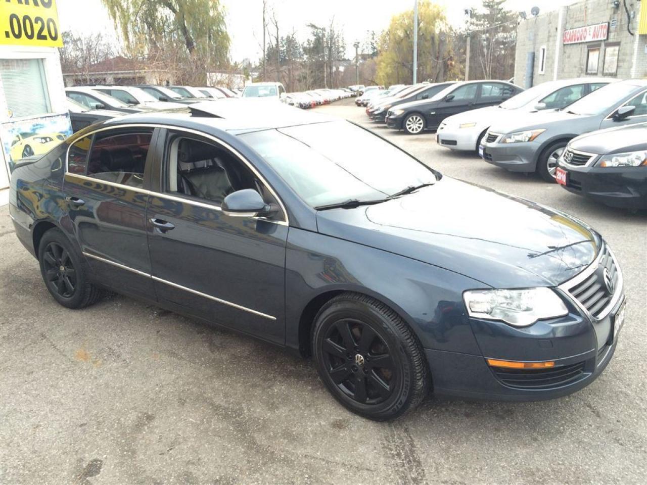 Used 2006 Volkswagen Passat 2.0T / LEATHER / ROOF / LOADED / ALLOYS for sale in North York, ON