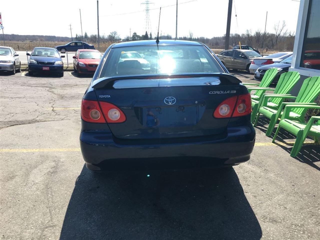637403