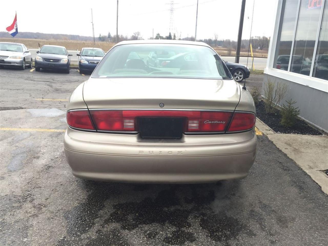 637431