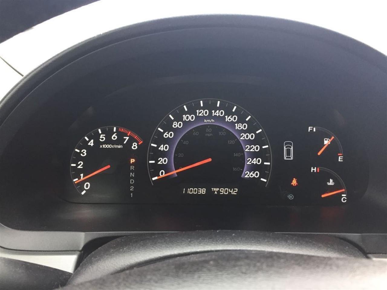 637433