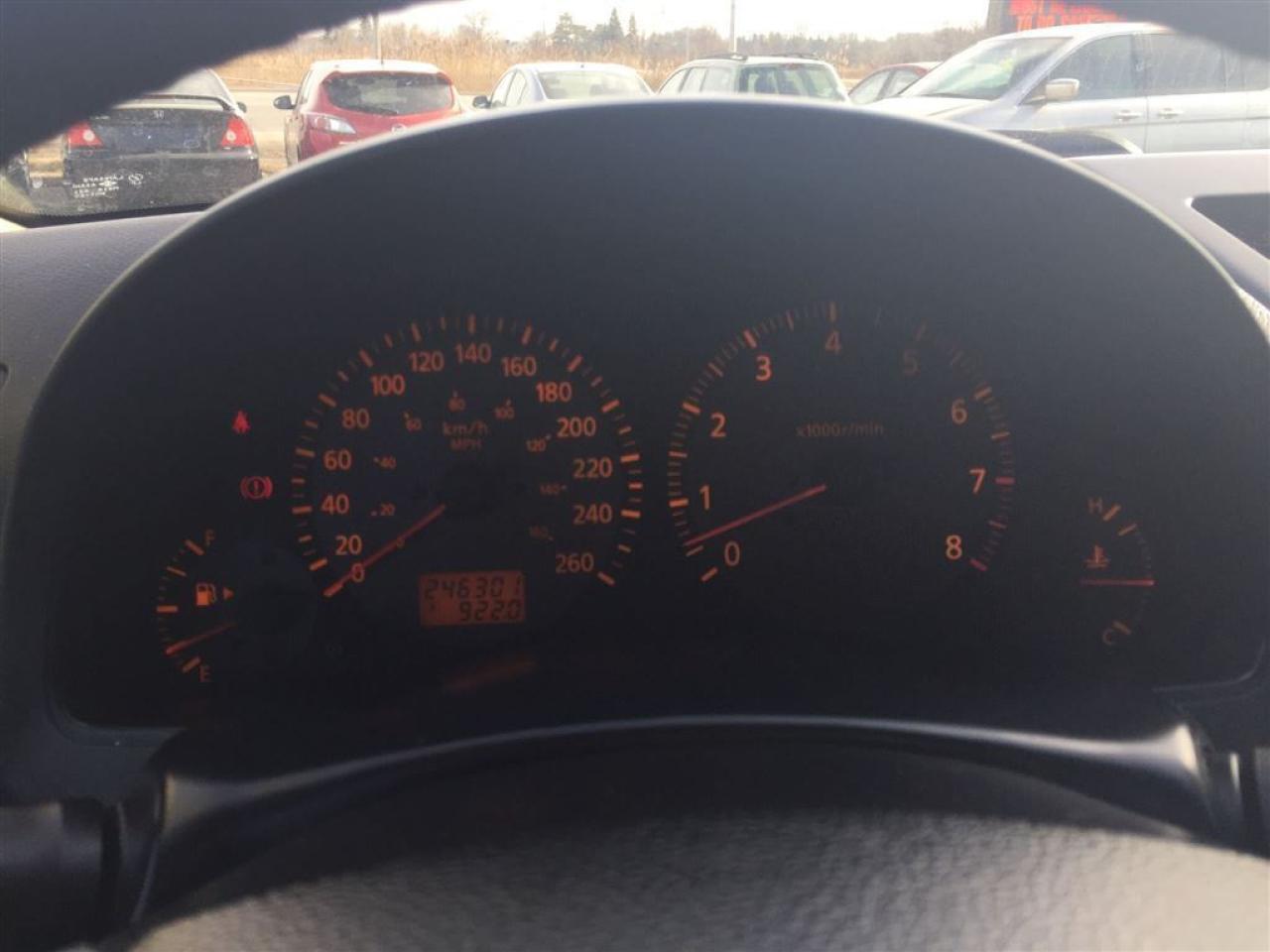 637435