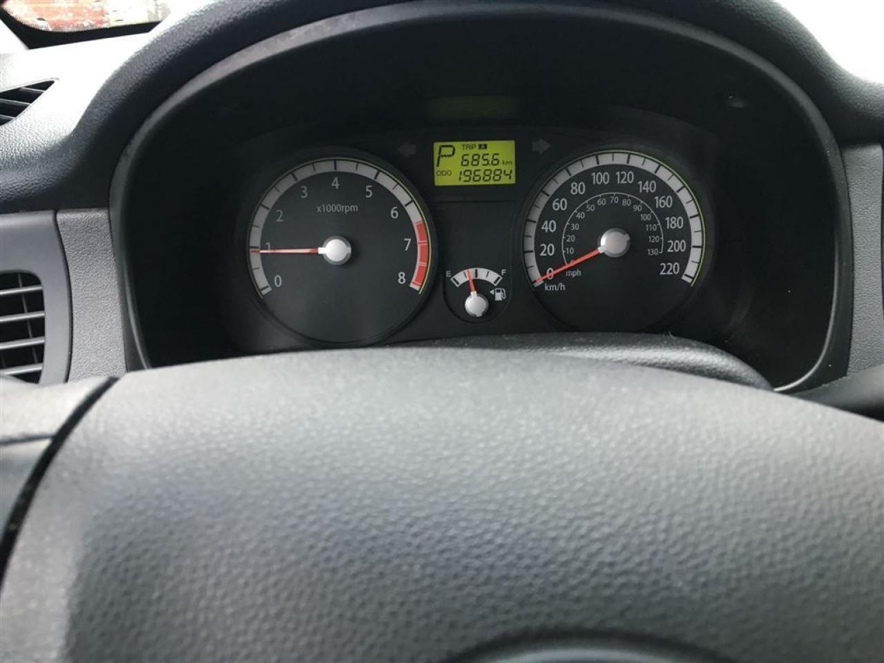 637436