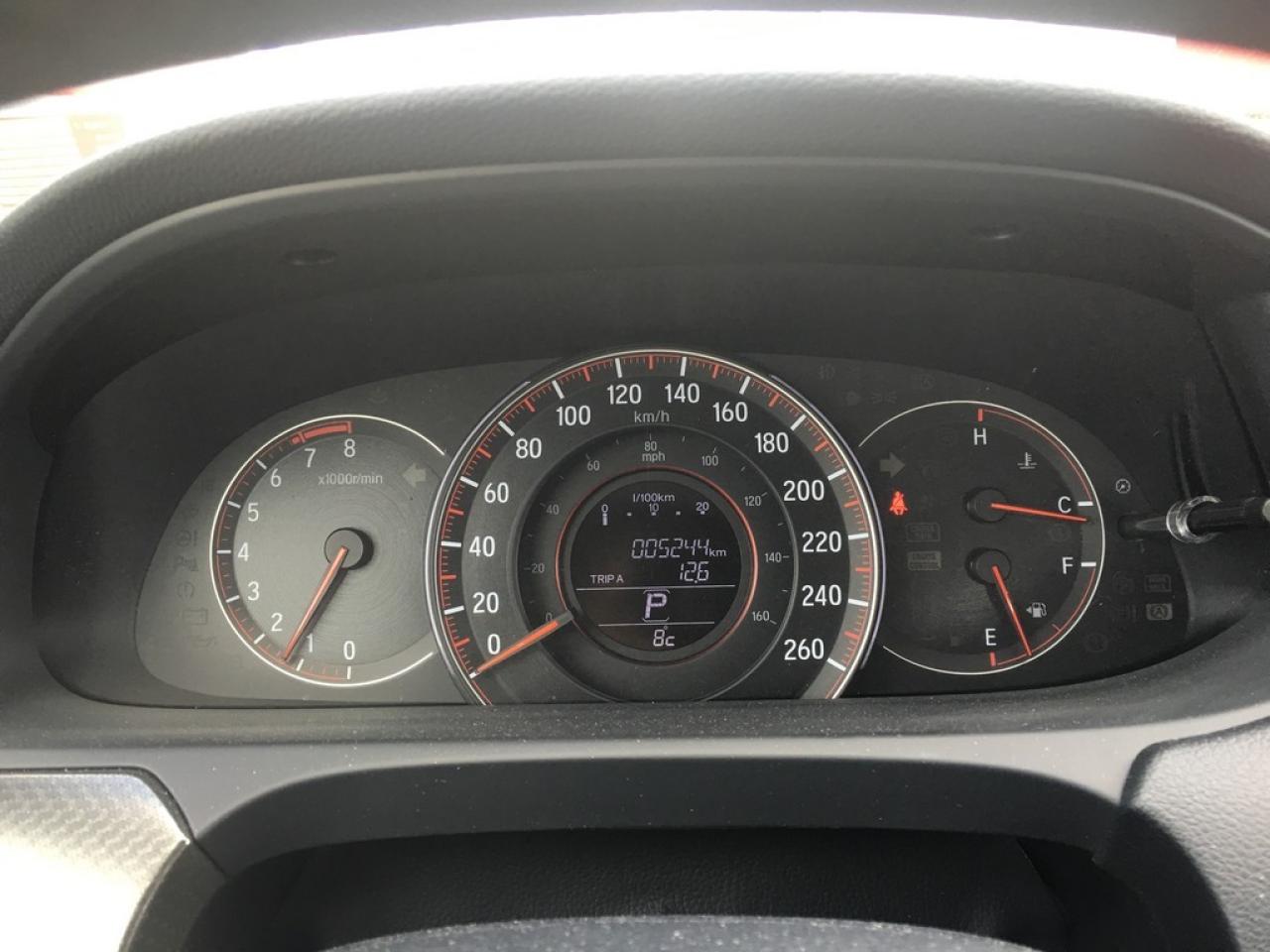 637458