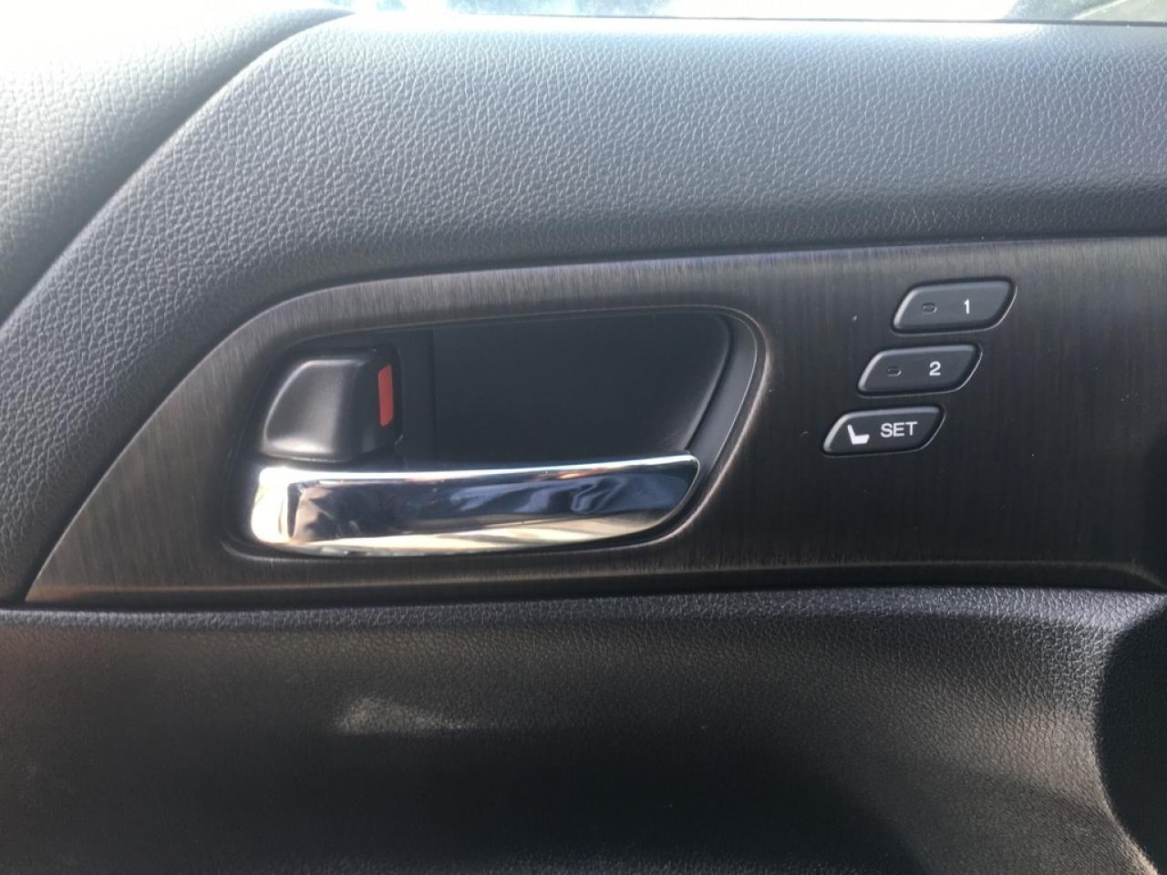 637476