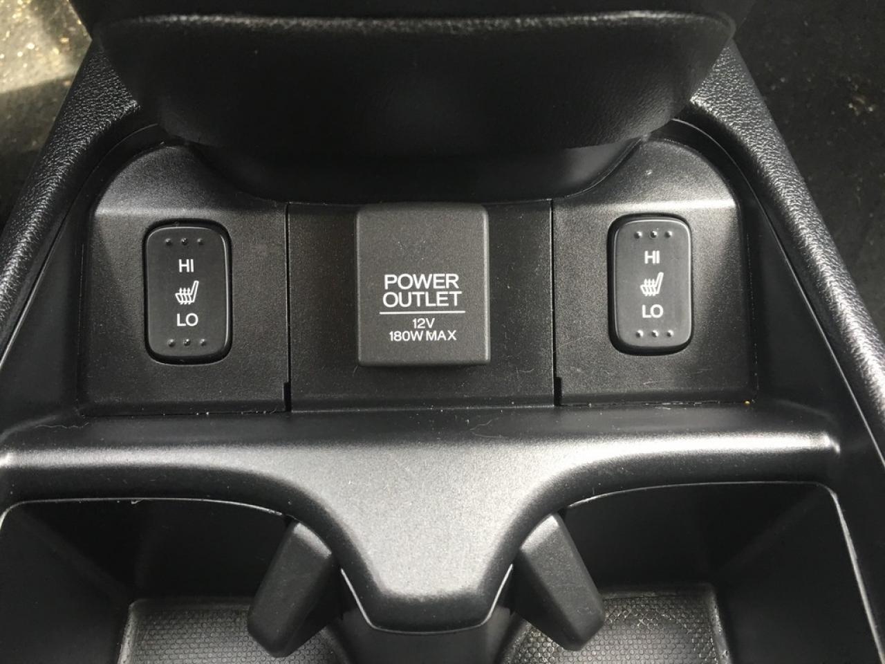 637477
