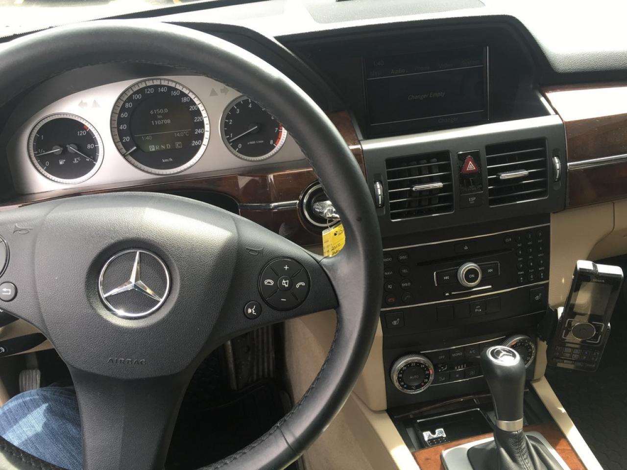 637526