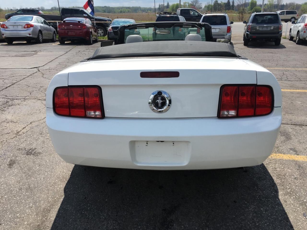 637537