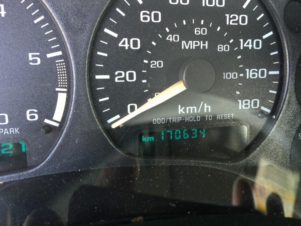 637617
