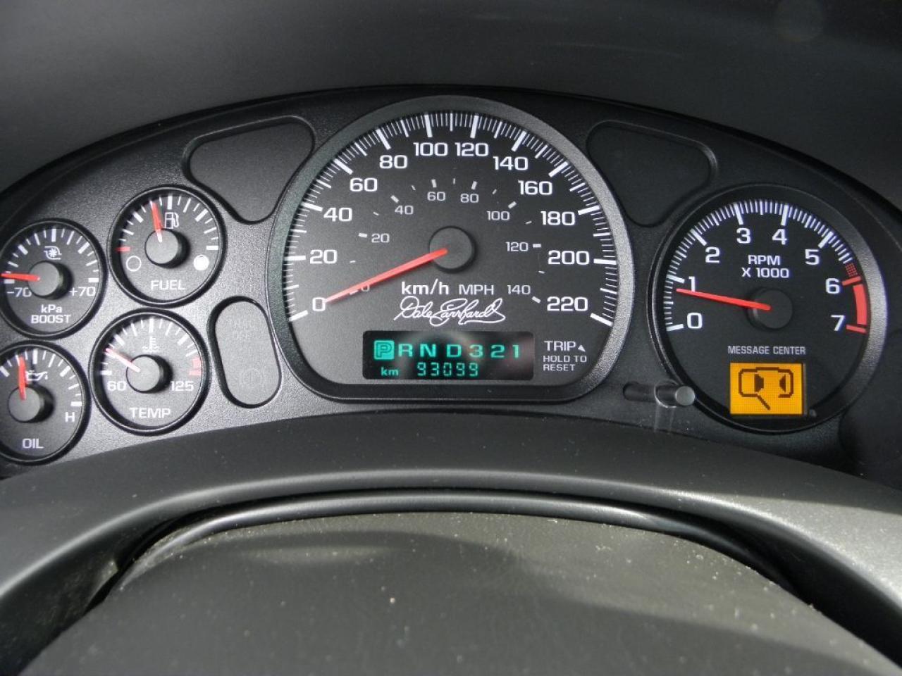 637702