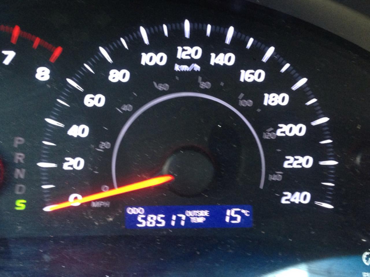 637735