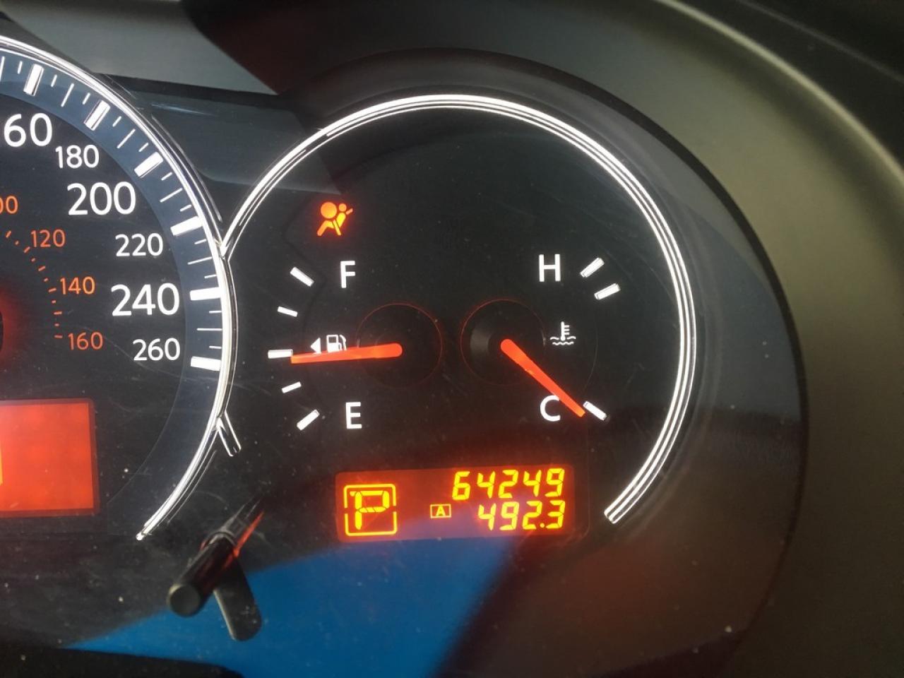 637736