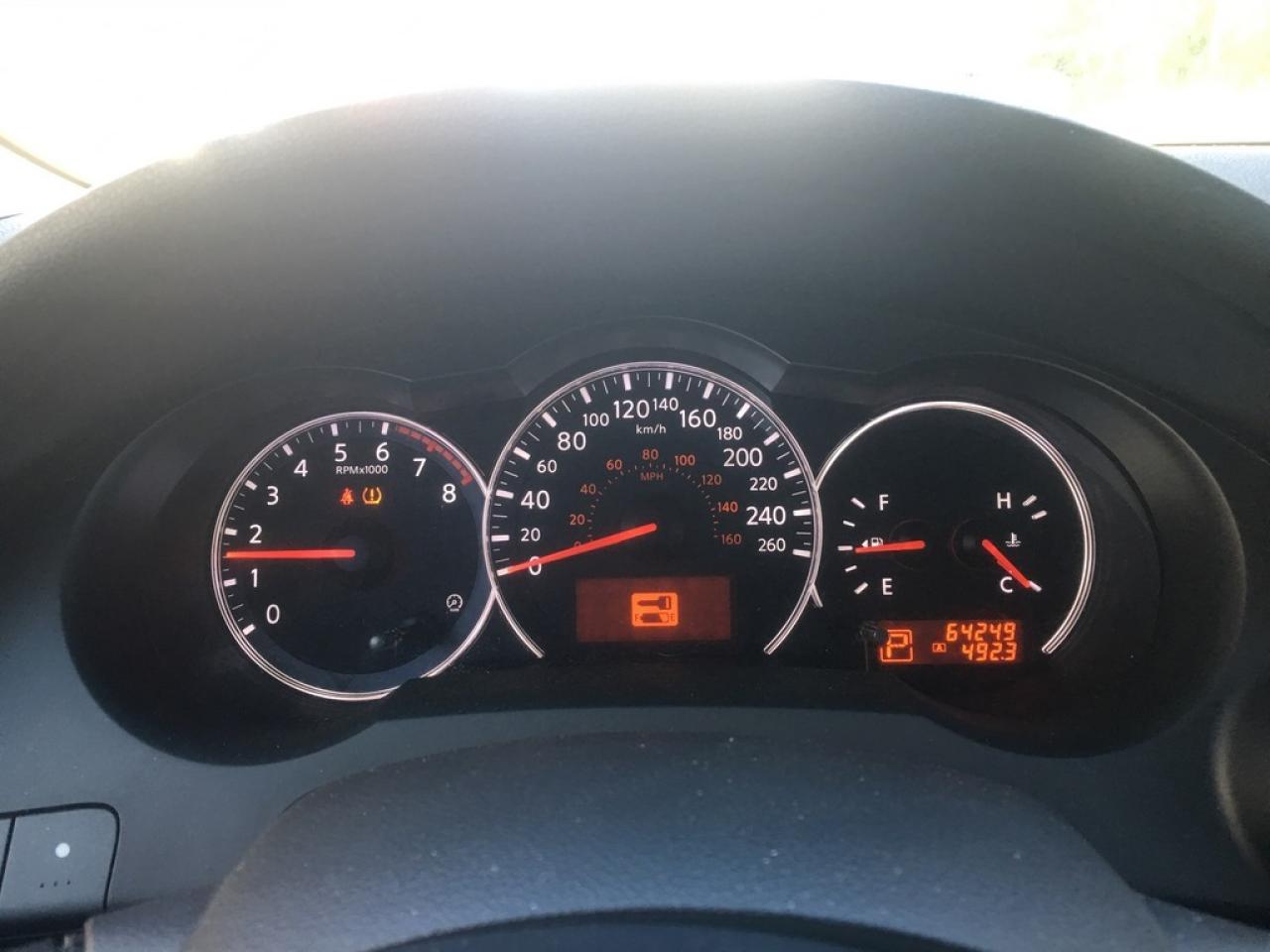 637736