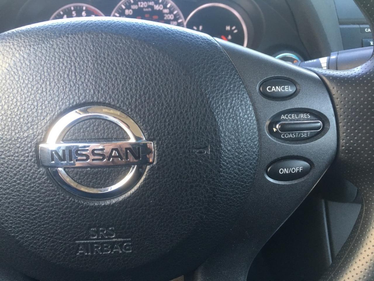 637736