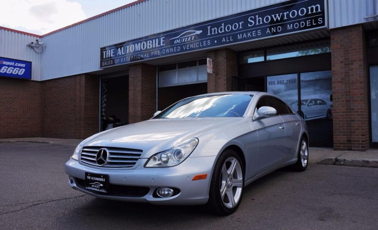 THIS CAR COMES WITH SAFETY,E-TEST, FULL DETAIL AND CAR PROOF HISTORY REPORT.
18 MONTHS POWER TRAIN WARRANTY PLUS SEALS AND GASKET AND UNLIMITED KMS IS INCLUDED ($1000 PER CLAIM)
ON THE SPOT LOW RATE FINANCING O.A.C
THE AUTOMOBILE OUTLET IS YOUR DESTINATION FOR HIGH QUALITY PRE-OWNED CARS.
CONVENIENTLY LOCATED IN MISSISSAUGA BY THE ERIN MILLS AUTO MALL, JUST A SHORT DRIVE FROM HWY 403, 407 AND QEW.
LIKE OUR FACEBOOK PAGE TO GET UPDATES ON CURRENT INVENTORY.
https://www.facebook.com/theautomobileoutlet/

CARPROOF---> https://reports.carproof.com/main?id=xMTlhR9p1rrZZ1nqgEg5x7QxDWKtWbvr&_ga=1.93682205.1410687210.1460821774