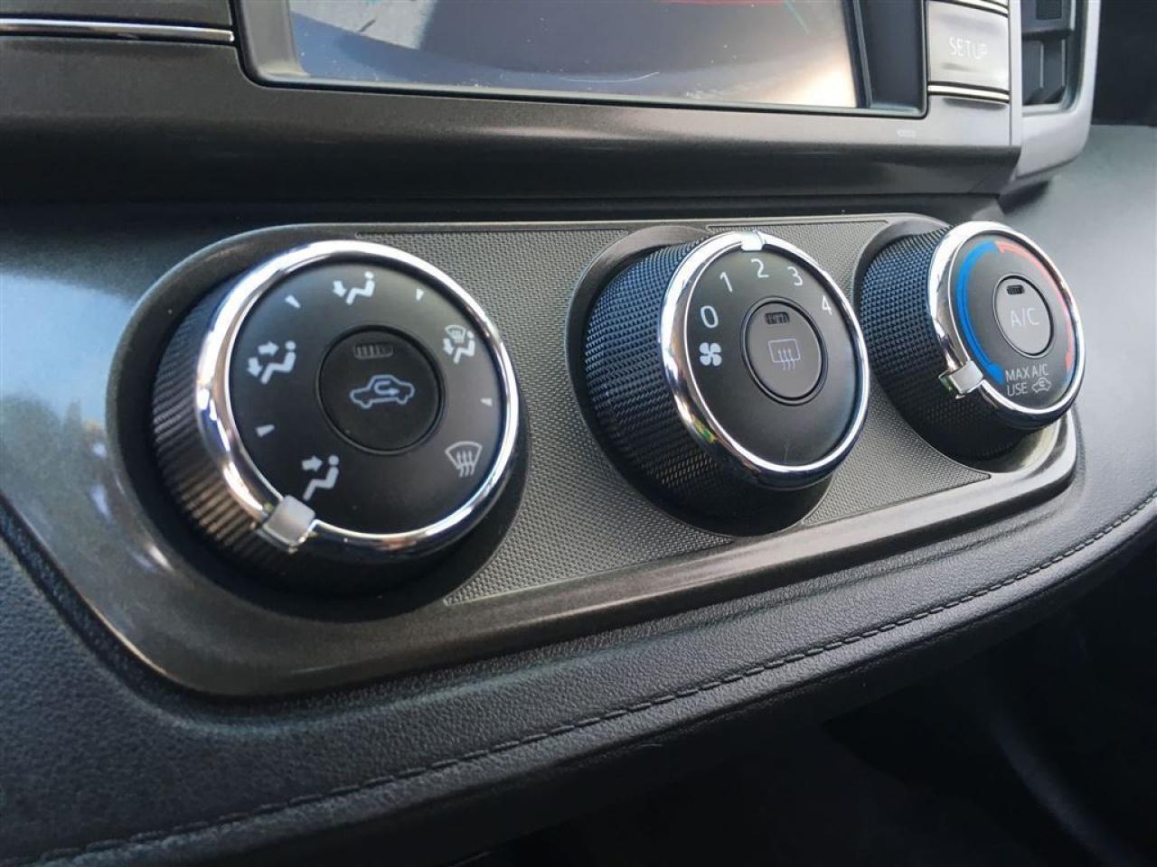 637853