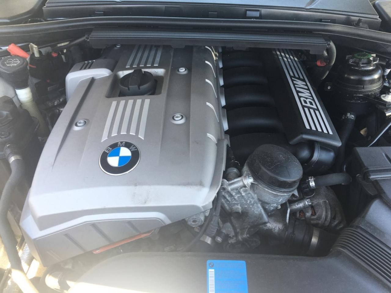 637882