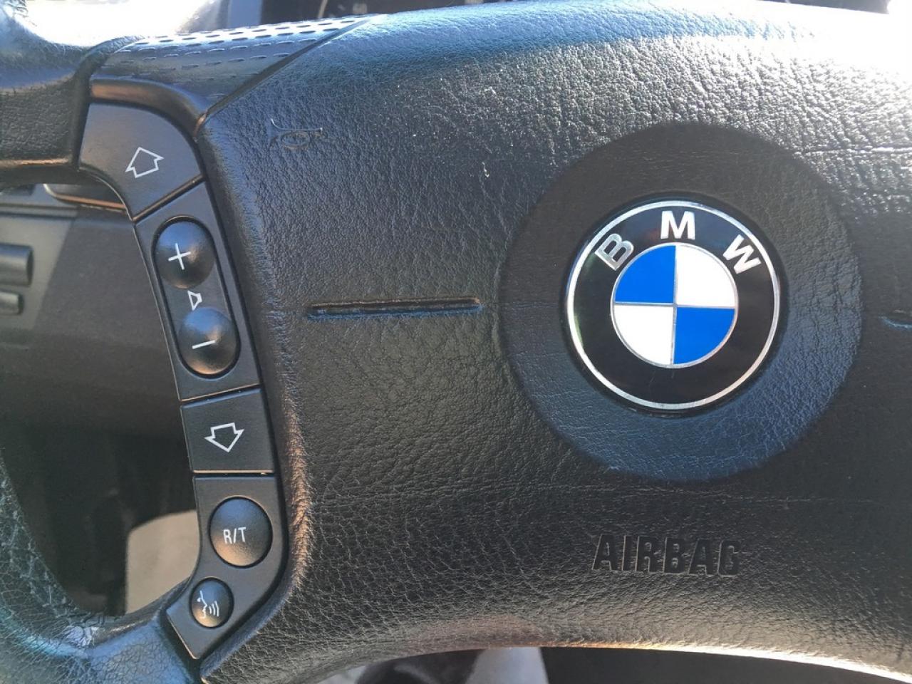 637884