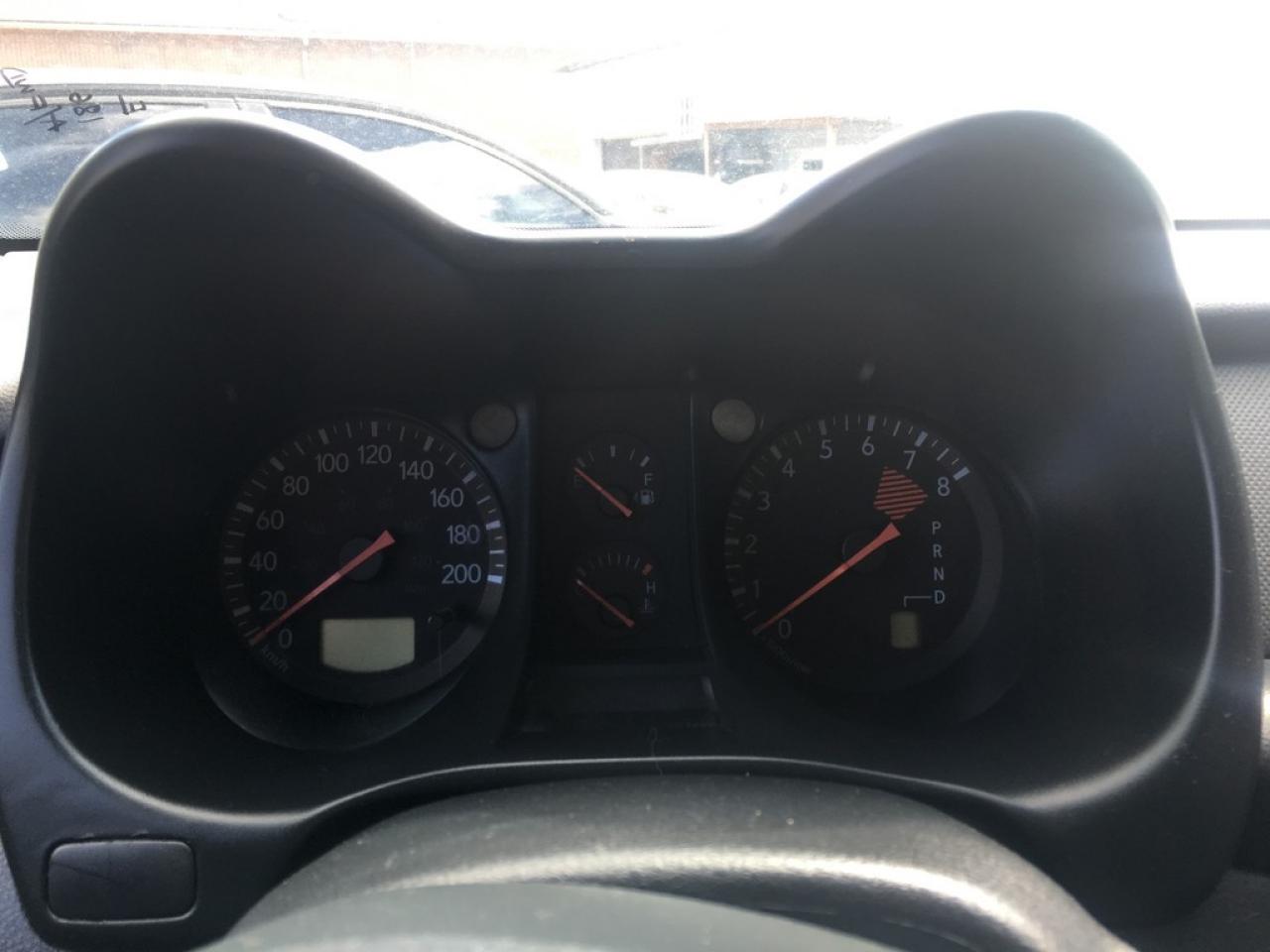 637893