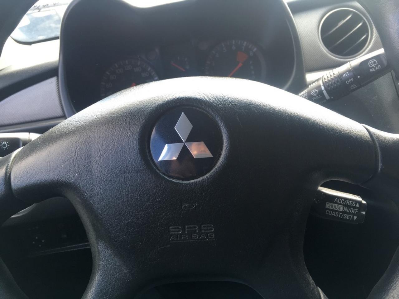 637893