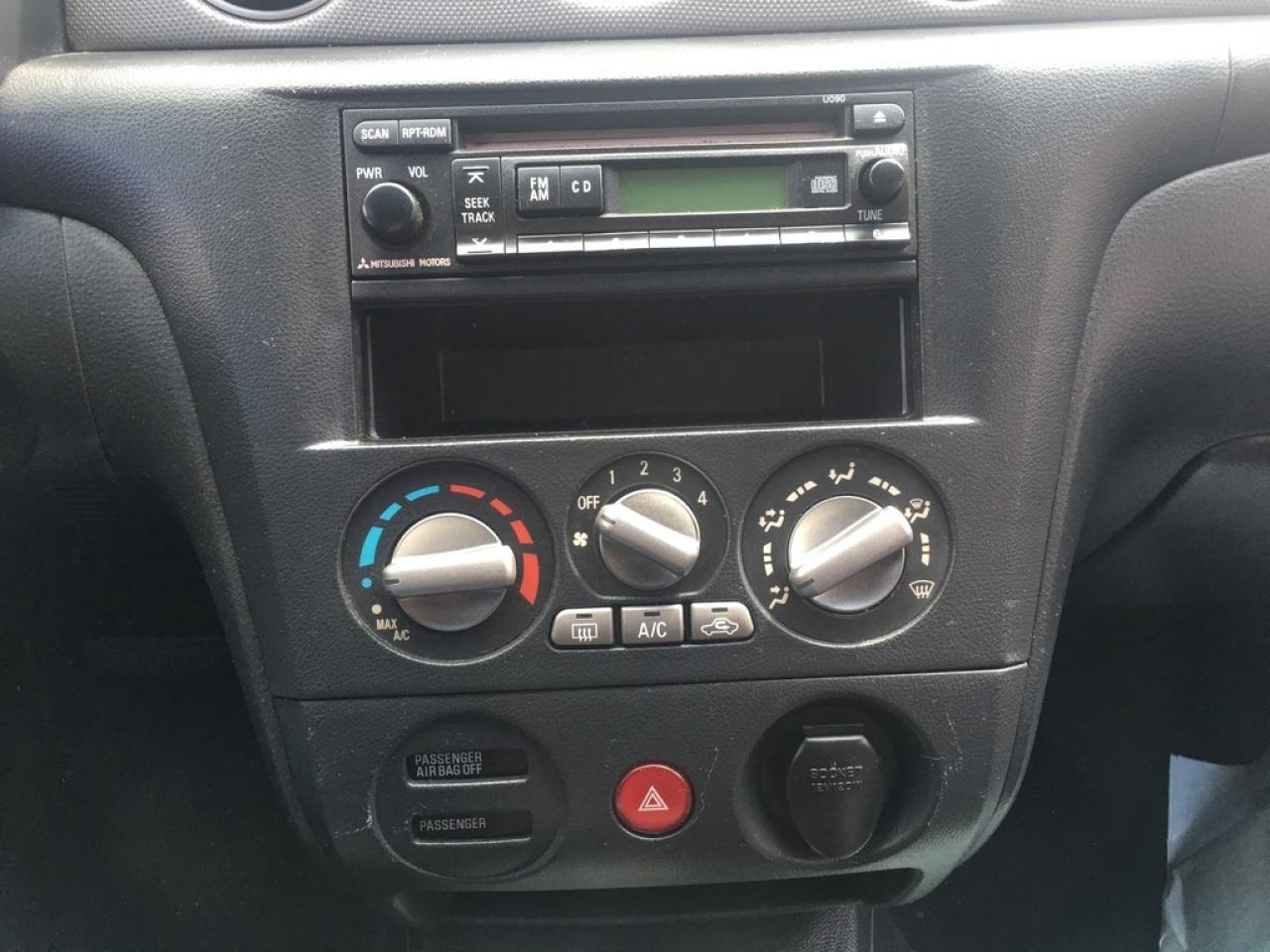 637893