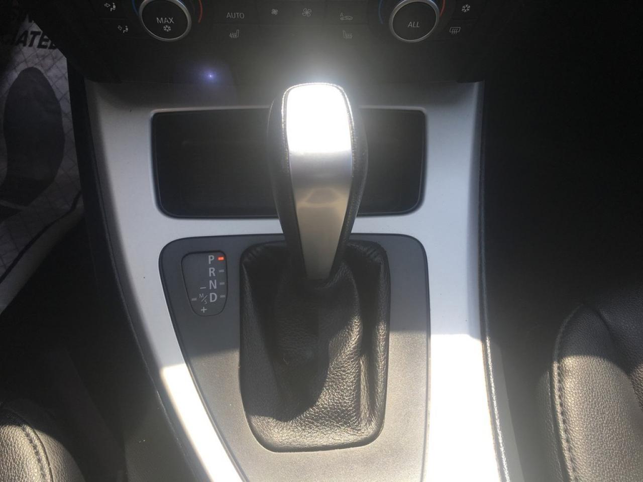 637897