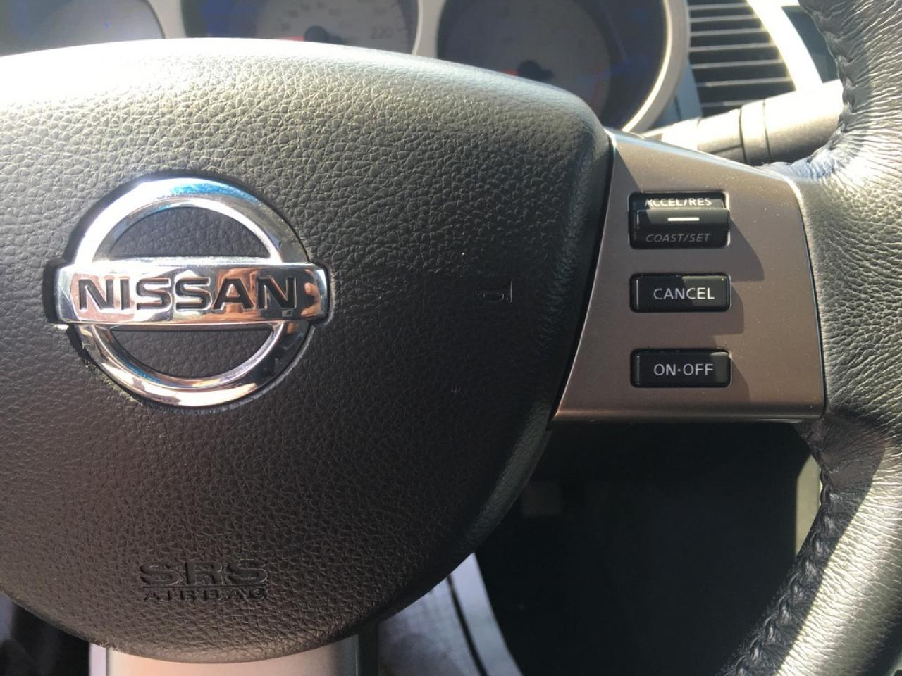 637898