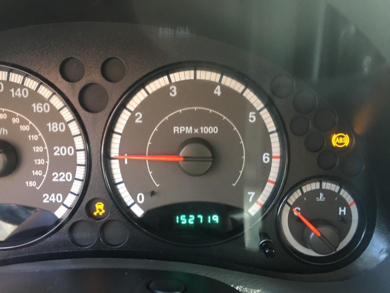 637928