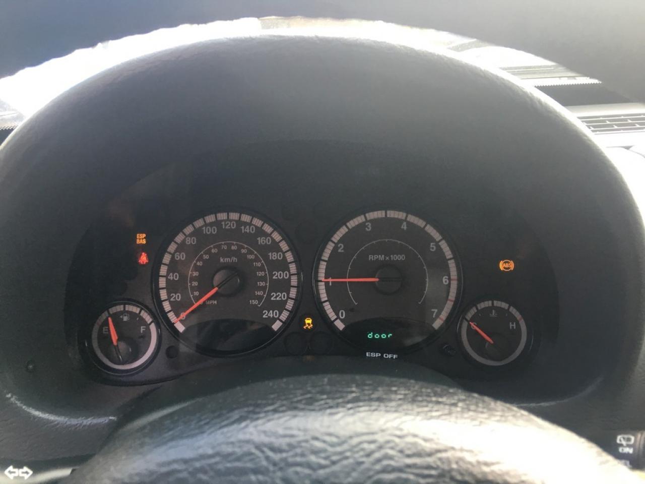 637928