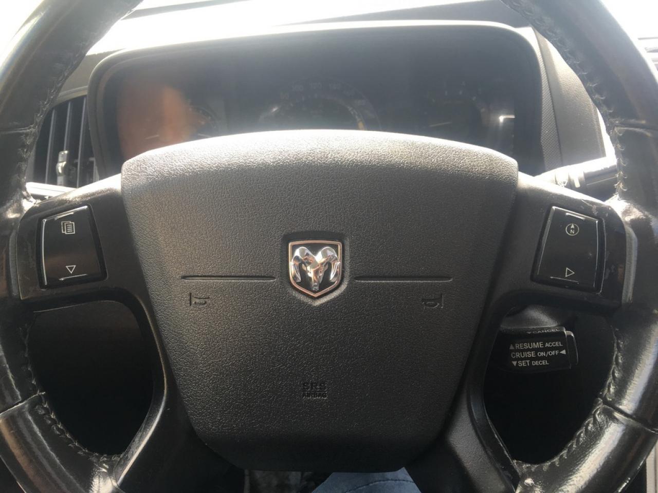 637933