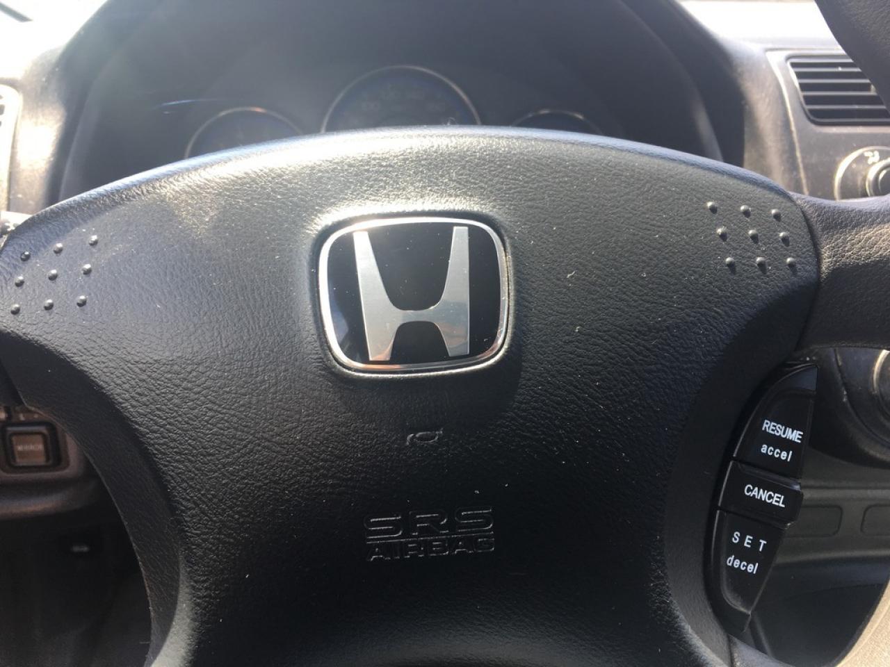 637943