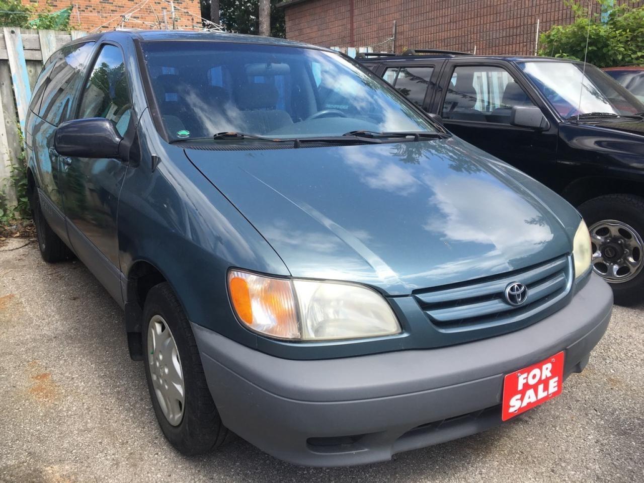 Used 2002 Toyota Sienna CE for sale in Toronto, ON