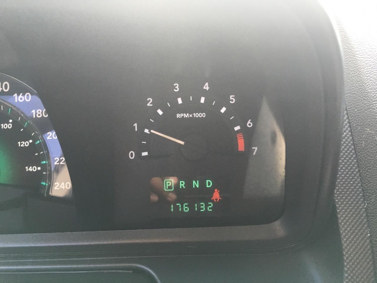 637951