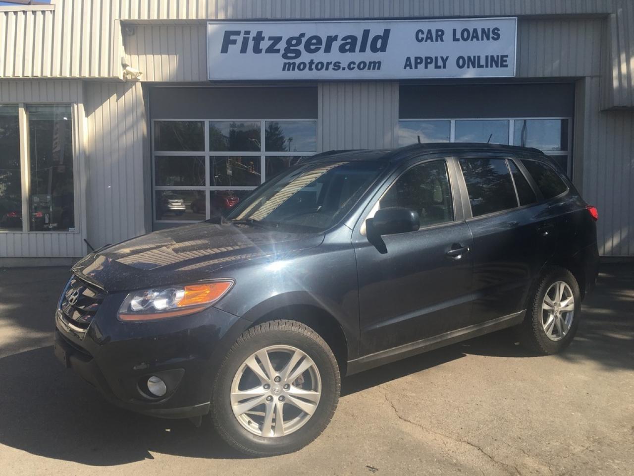 Used 2011 Hyundai Santa Fe GL | Bluetooth | Moonroof | Large Cargo | for sale in Orillia, ON