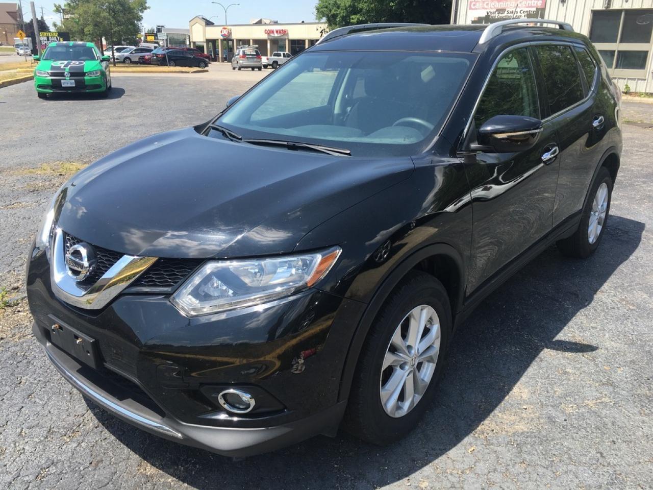 Used 2014 Nissan Rogue SV | AWD | Rear View Camera | Moonroof for sale in Orillia, ON