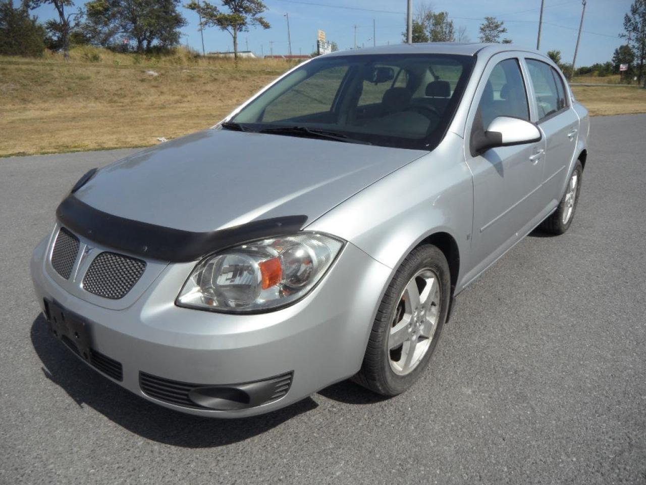 Used 2009 Pontiac G5 SE w/1SB for sale in Kingston, ON