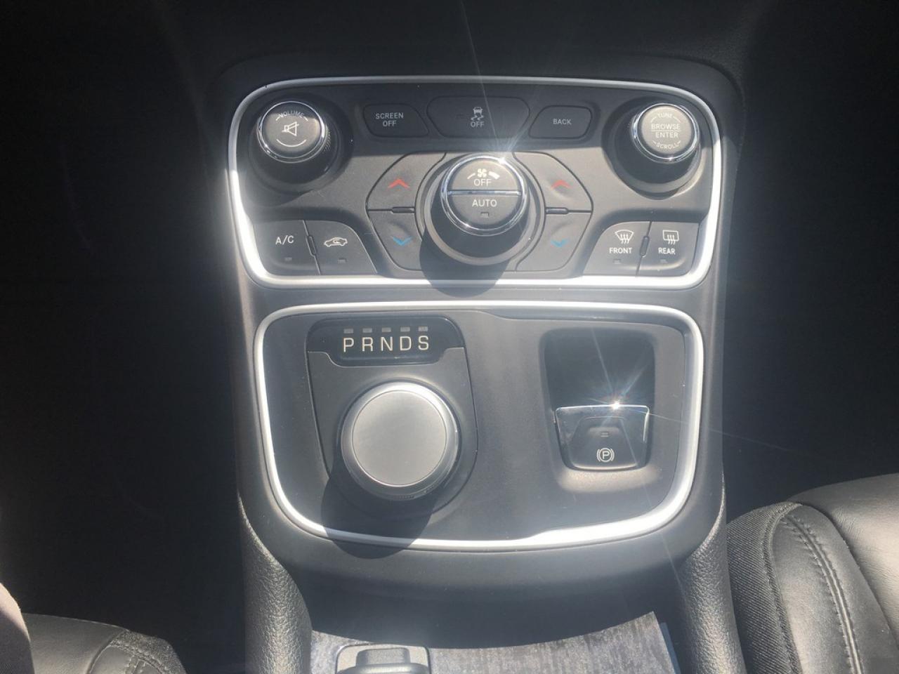 638133