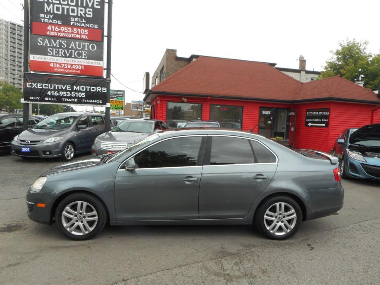 Used 2007 Volkswagen Jetta 2.5 WITH LEATHER for sale in Scarborough, ON