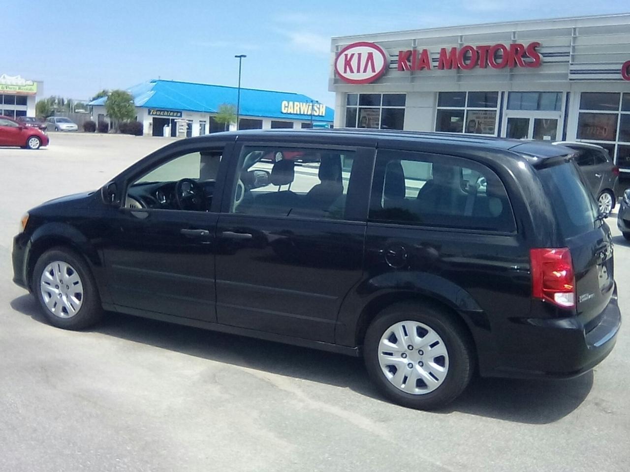 Kia Owen Sound is proud to offer for sale a used 2014 Grand Caravan with 62243 kms for only $16495.00 plus HST & Lic. This vehicle is a one owner local trade in excellent condition.